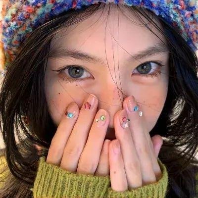 金色池塘
